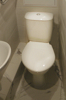 Nedideliam bendrabutyje