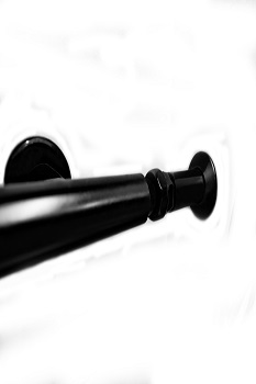 Juodos jungtys gyvatukui sujungti