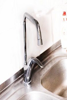 Naujas maišytuvas - džiaugsmas šeimininkei