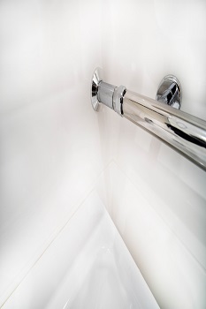 Gyvatukas jungiamas chromuotais sujungimais